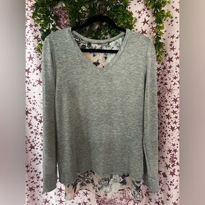 Everyday V-Neck Lightweight Sweatshirt - Gray